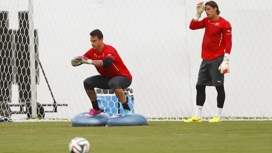 Benaglio und sein designierter Nachfolger Yann Sommer im Training.