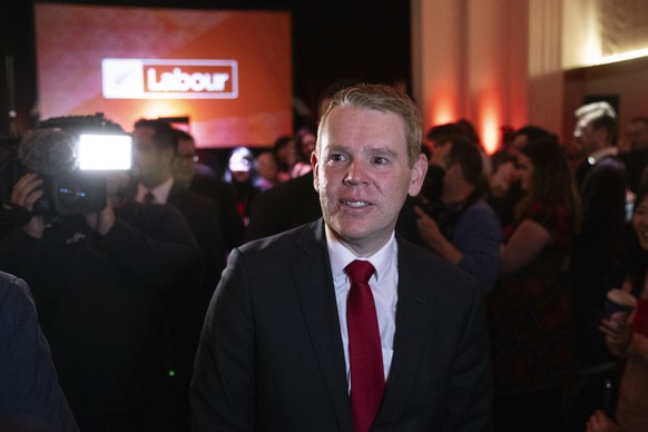New Zealand Prime Minister Chris Hipkins attends a ceremony in Wellington on Saturday.  October 14, 2023, after losing the general election.  Former Conservative businessman Christopher Luxon wants to be a new...
