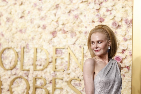 epa11808179 Nicole Kidman arrives for the 82nd annual Golden Globe Awards ceremony at the Beverly Hilton Hotel in Beverly Hills, California, USA, 05 January 2025. Artists in various film and televisio ...