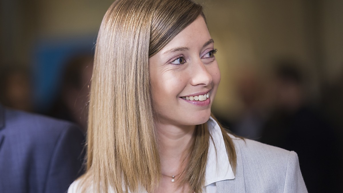 Als erste Frau für den Kanton Freiburg im Ständerat: Die Freisinnige Johanna Gapany hat den bisherigen CVP-Ständerat Beat Vonlanthen aus dem Amt geworfen. (Archivbild)