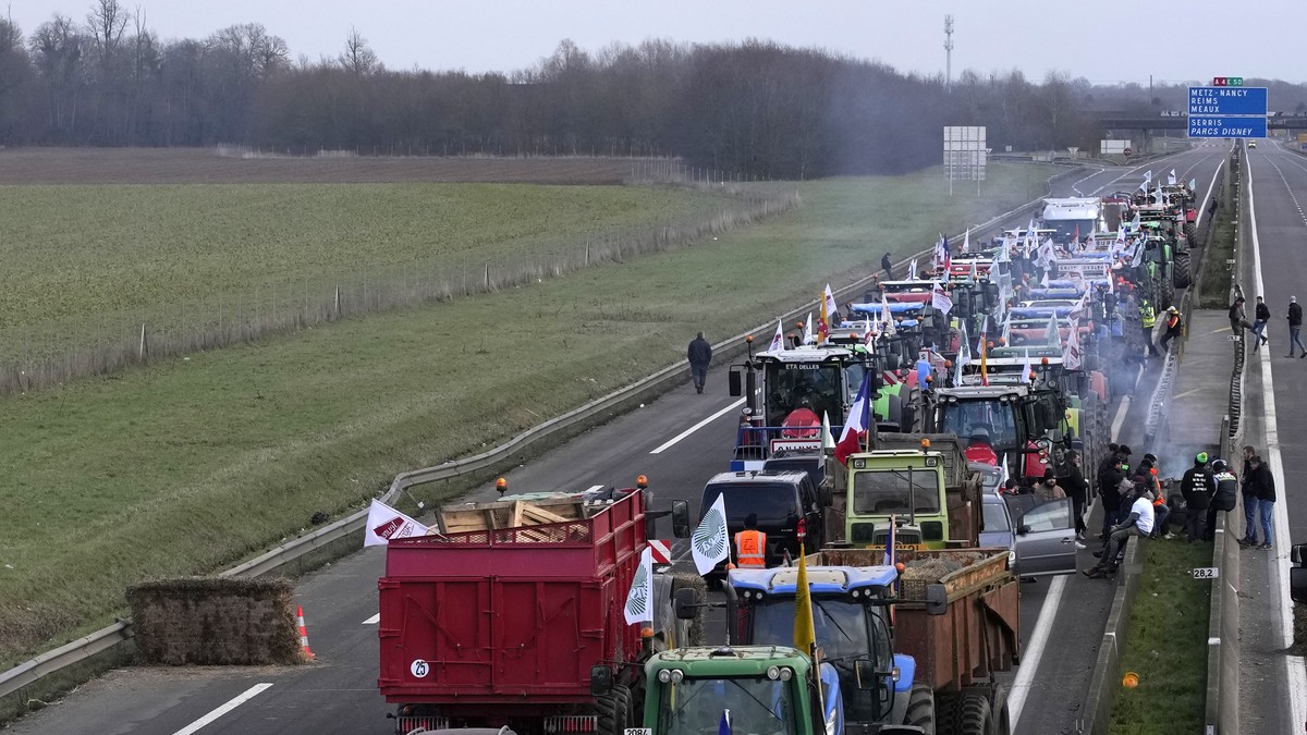 French farmers continue ‘siege’ of Paris.  King Charles and Princess Kate have both left hospital