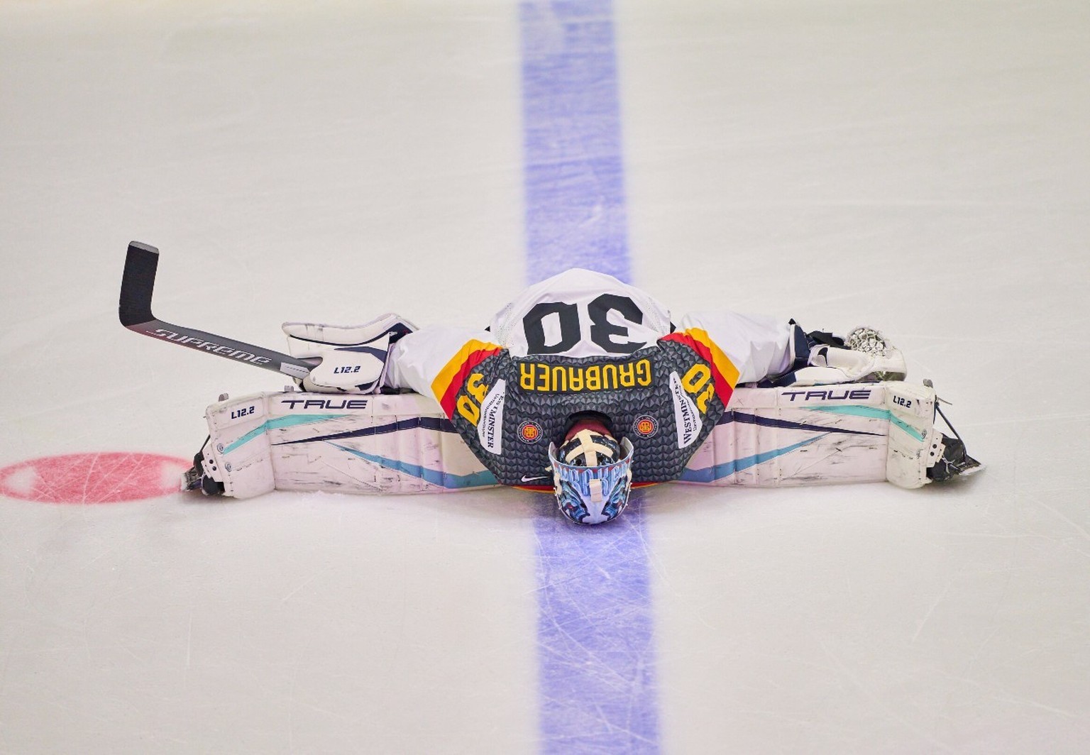 IMAGO / ActionPictures

Philipp GRUBAUER Goalie Nr.30 of Germany in the match GERMANY - SWITZERLAND 3-4 after penalty shootout IIHF Ice hockey, Eishockey World Championship, WM, Weltmeisterschaft Grou ...