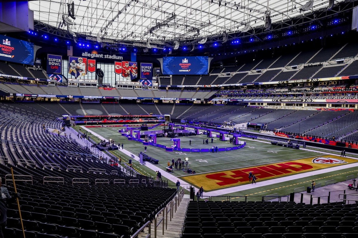 epa11130044 Allegiant Stadium is decorated ahead of the National Football League's Super Bowl LVIII Opening Night event in Las Vegas, Nevada, USA, 05 February 2024. The AFC champion Kansas City C ...