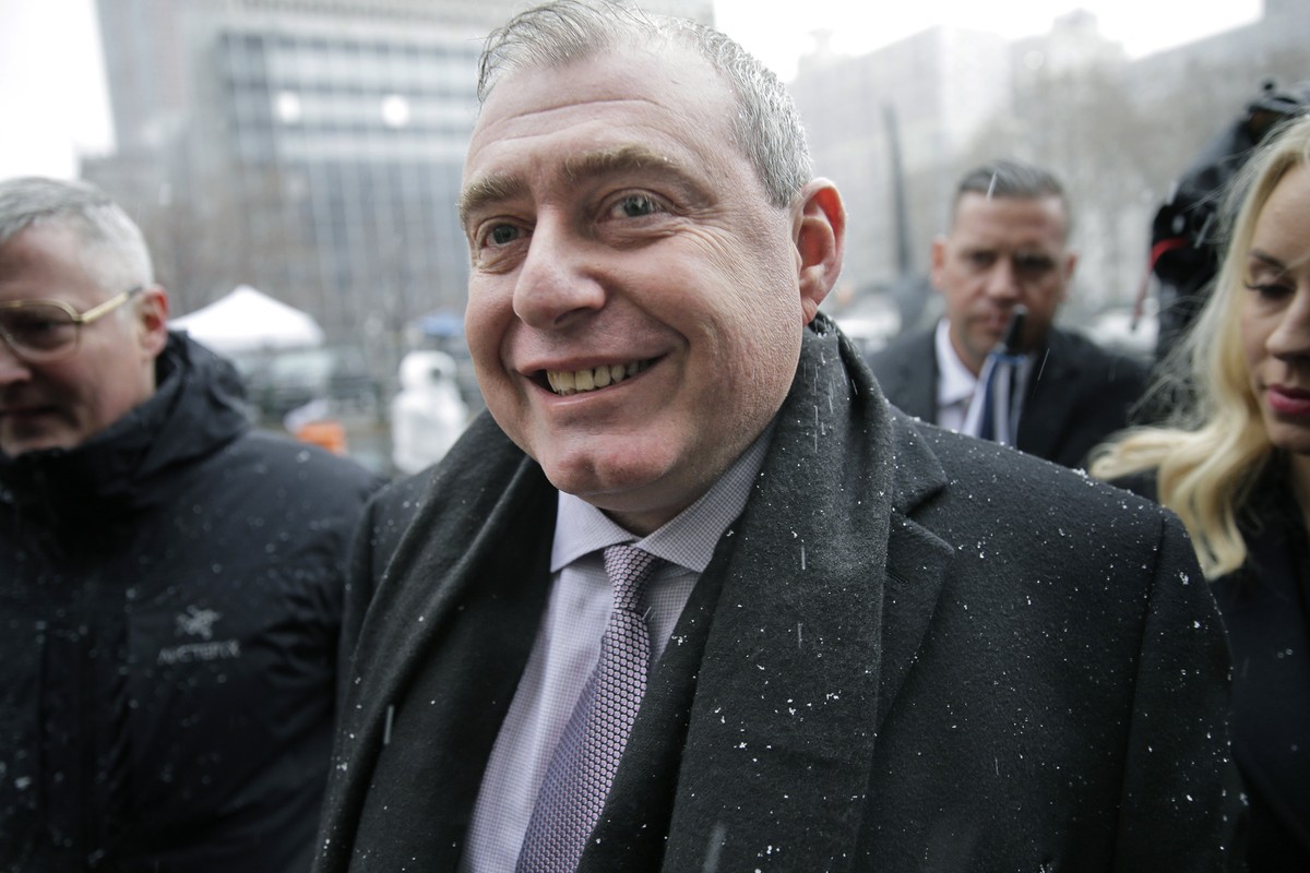 Lev Parnas arrives to court in New York, Monday, Dec. 2, 2019. Parnas and Igor Fruman, close associates to U.S. President Donald Trump's lawyer Rudy Giuliani, were arrested last month at an airpo ...