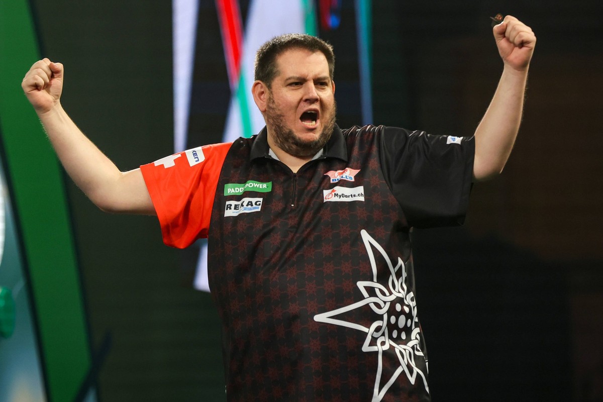 17/12/2025. 2025/26 World Darts Championship Stefan Bellmont wins his first round match against Raymond van Barneveld during the 2025/26 Paddy Power World Darts Championships at Alexandra Palace, Lond ...