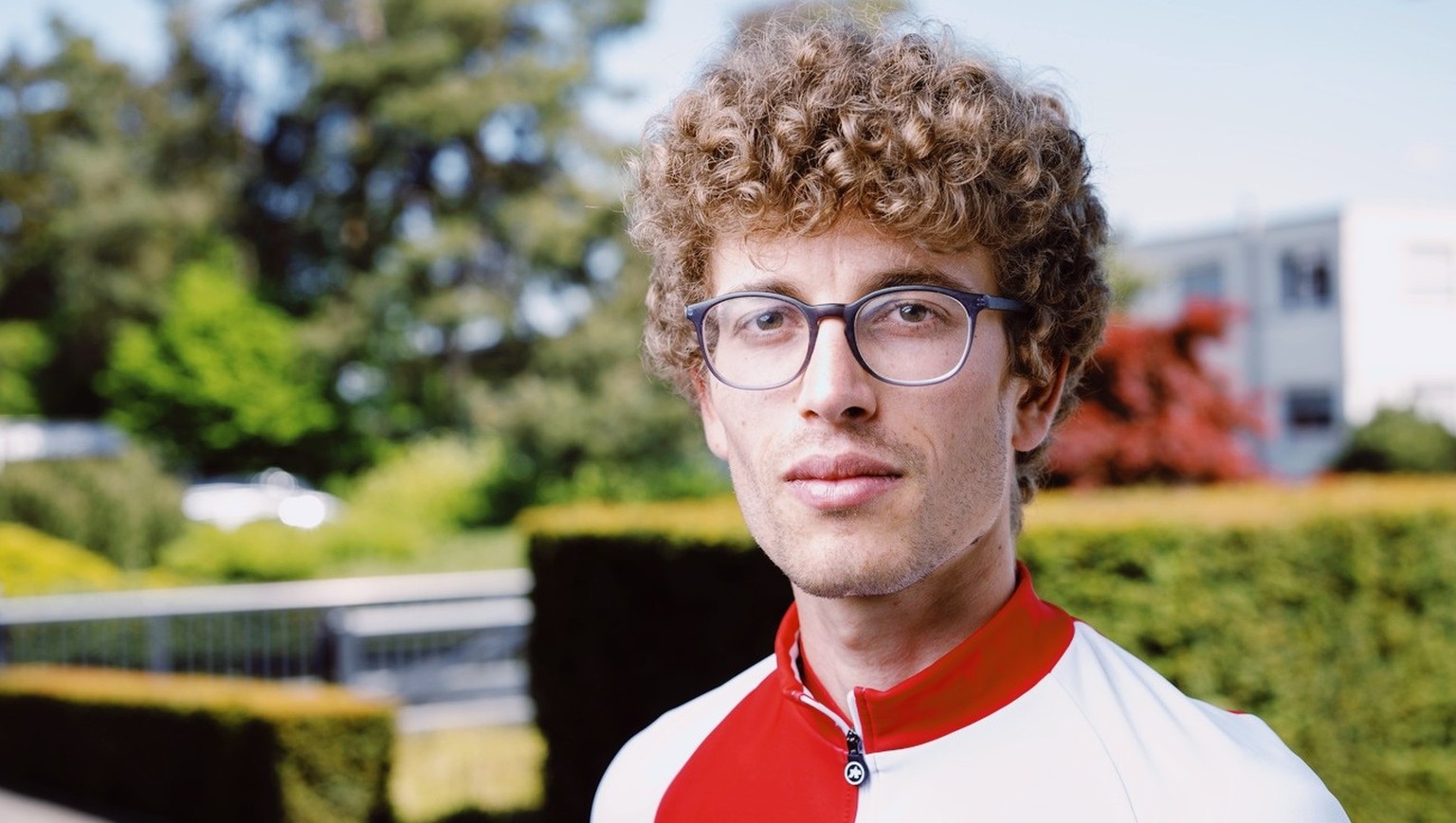 Gino Mäder Portrait Porträt 2022 Swiss Cycling