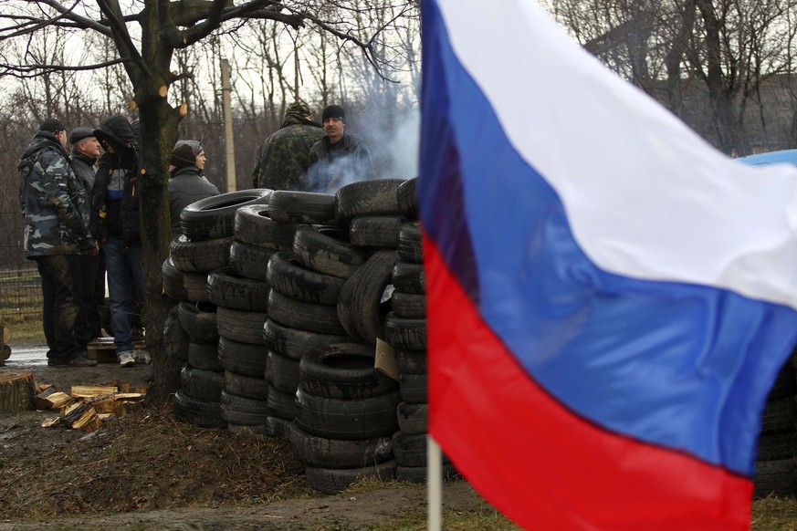 Prorussische Milizen in der Nähe von Donezk im Osten der Ukraine