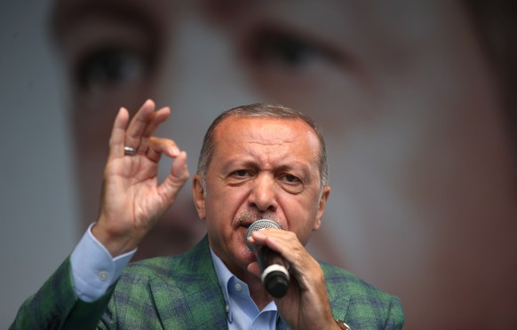 epa06833764 Turkish President Recep Tayyip Erdogan speaks during an election campaign rally of Justice and Development Party (AK Party) in Istanbul, Turkey, 23 June 2018. Turkey will hold snap electio ...