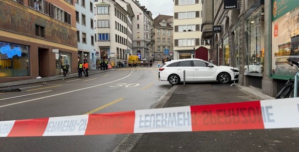 Das Auto am Ort des Unfalls.