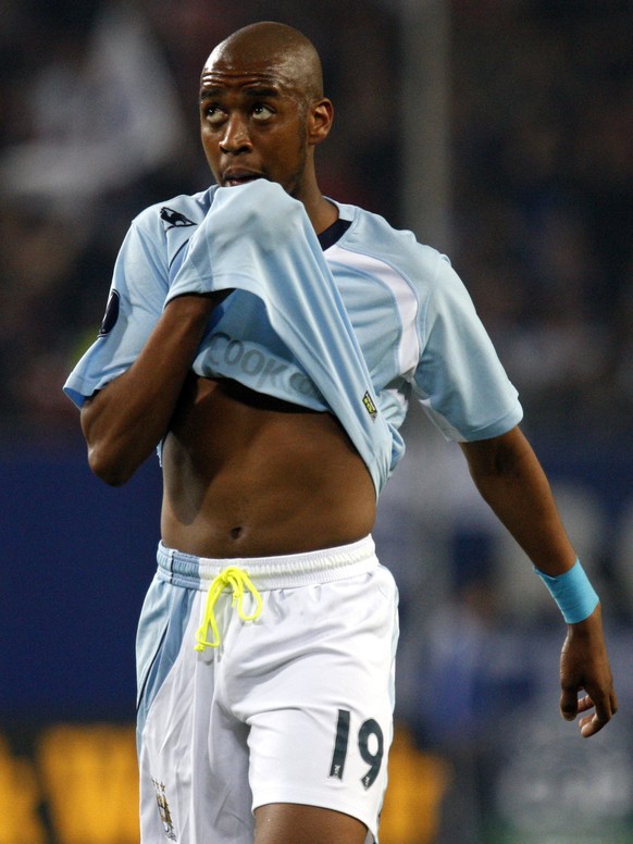 Manchester&#039;s Gelson Fernandes frowns after the UEFA Cup quarterfinal first leg soccer match between Hamburger Sportverein HSV and Manchester City FC in Hamburg, Germany, Thursday April 9, 2009. ( ...