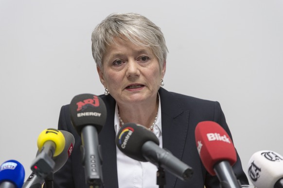 Regierungsraetin Jacqueline Fehr, Vorsteherin der Direktion der Justiz und des Innern, informiert an einem Point de Presse zu Fragen rund um das Toetungsdelikt im Zuercher Seefeld, im Medienzentrum Wa ...