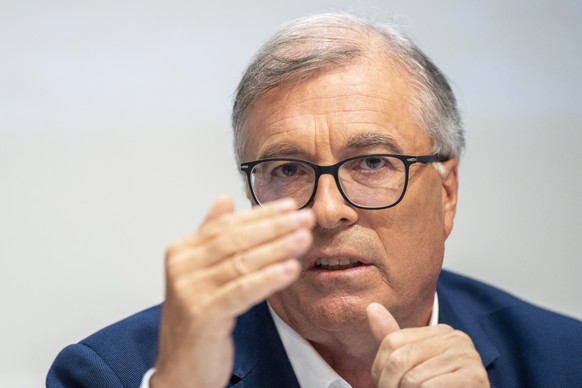 Jean-Michel Cina, Verwaltungsratspraesident SRG, spricht an einer Medienkonferenz zur kuenftigen Organisation der SRG, am Montag, 30. Juni 2025, in Bern. (KEYSTONE/Til Buergy)