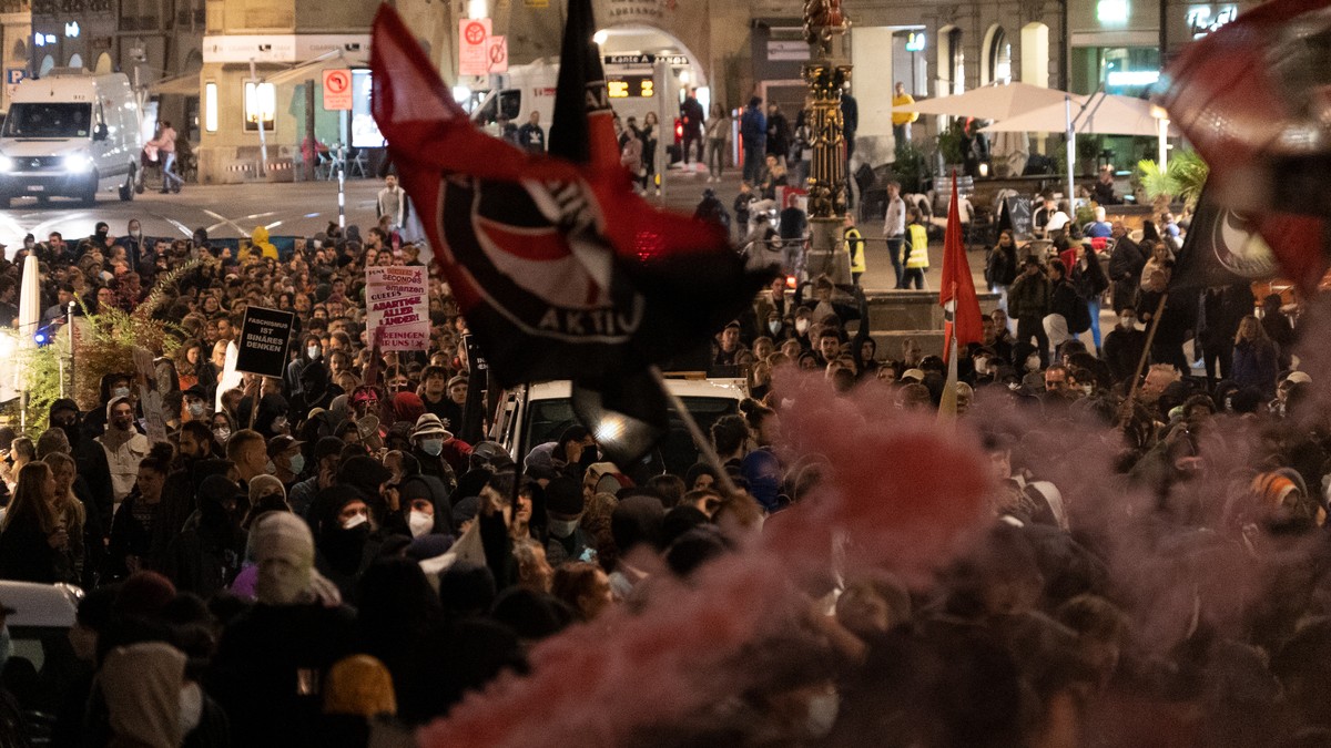 Berner Regierung will Antifa und Co. vom Bund verbieten lassen