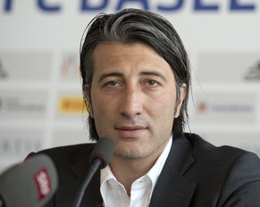 Murat Yakin hat nach Basel einen neuen Arbeitgeber gefunden.