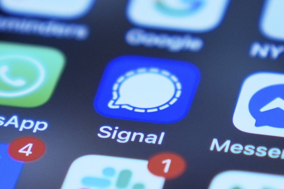 Signal app on a smartphone is seen on a mobile device screen Tuesday, March 25, 2025, in Chicago. (AP Photo/Kiichiro Sato)
Defense War Plans Circulated