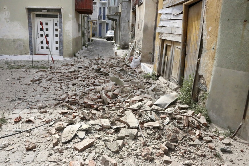 epa06024472 Damage in Plomari village after a strong earthquake struck Lesvos island, in Greece, 12 June 2017. A strong earthquake measuring at least 6.1 on the Richter scale shook Lesvos island at 15 ...