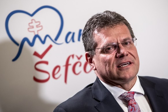 epa07474569 Slovak presidential candidate Maros Sefcovic talks to journalists during an elections night at his election headquartes in the Slovakia&#039;s presidential election run-off in Bratislava,  ...