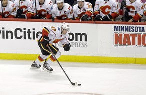 Momentan nur im Farmteam der Calgary Flames engagiert.