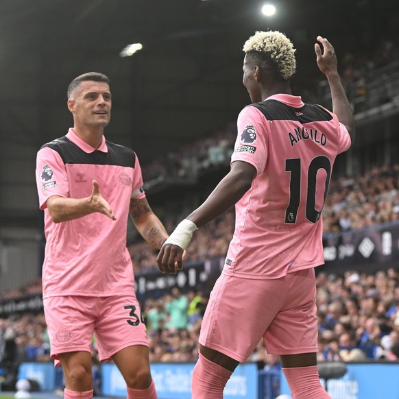 Granit Xhaka of Sunderland congratulates goalscorer Nilson Angulo 1-1 Ipswich Town v Sunderland, Premier League Football, Football, Portman Road, Ipswich, UK - 22 Aug 2026Ipswich Portman Road United K ...