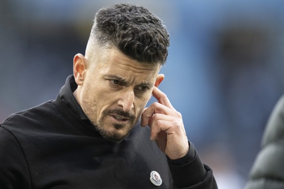 Trainer Dennis Hediger (FCZ) im Fussball Meisterschaftsspiel der Swiss Super League zwischen BSC Young Boys, YB, und Zuerich, FCZ, vom Sonntag, 1. Maerz 2026 in Stadion Wankdorf in Bern. (KEYSTONE/Pet ...