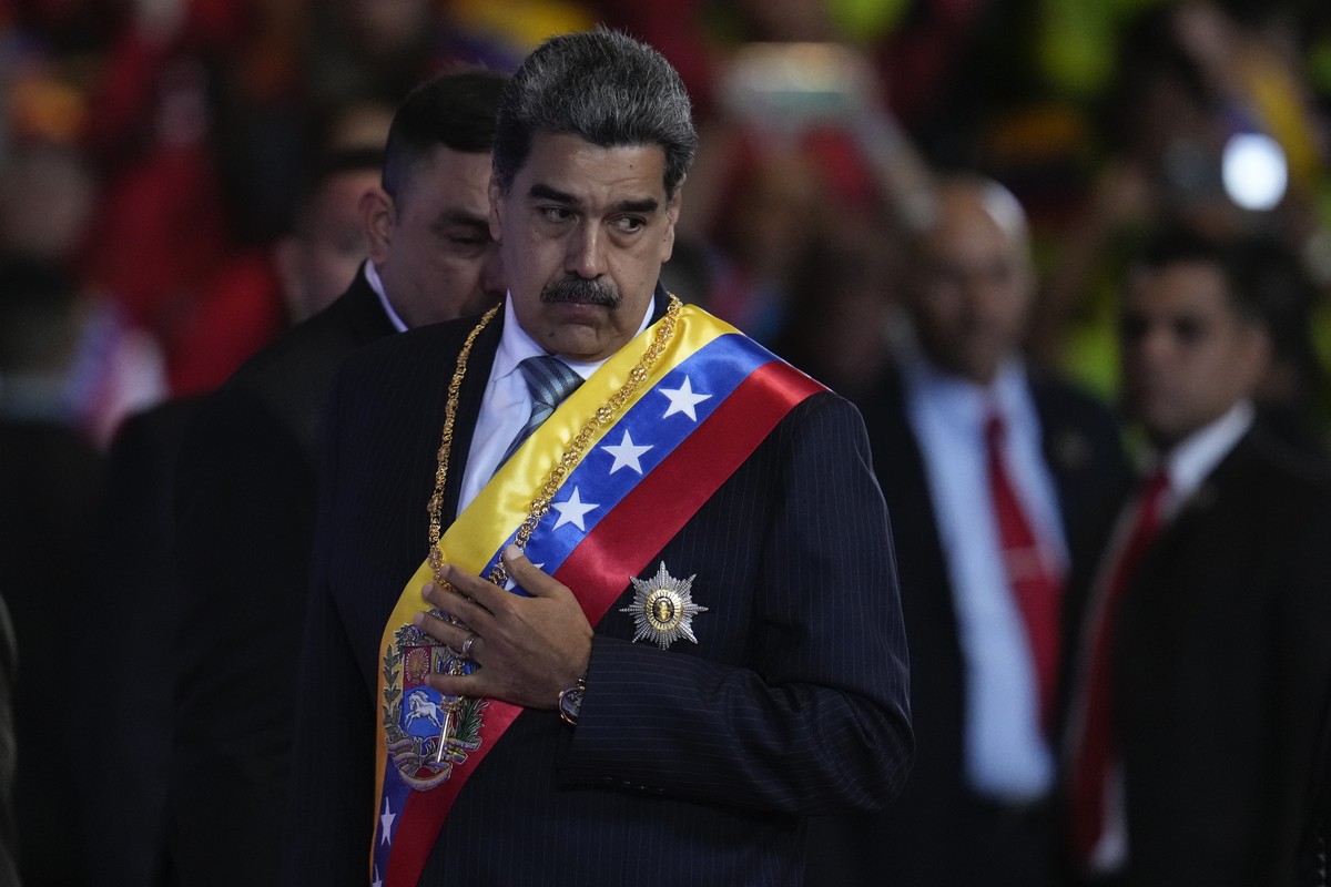 Venezuelan President Nicolas Maduro arrives at the Teresa Carreno Theater for his annual address to lawmakers, in Caracas, Venezuela, on Wednesday, Jan. 15, 2025. (AP Photo/Ariana Cubillos)
Nicolas Ma ...