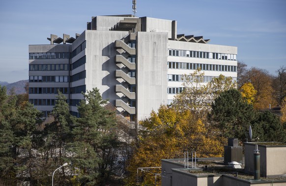 Das Gebaeude des ehemaligen Zieglerspitals, aufgenommen am Freitag, 30. Oktober 2015, in Bern. Wie am Freitag bekannt wurde, will der Gemeinderat im ehemaligen Zieglerspital ein temporaeres Bundeszent ...