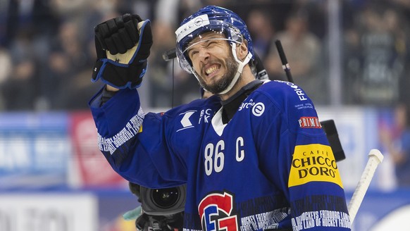 Julien Sprunger (HCFG) celebre apres la victoire de son equipe, lors du sixieme match de la finale des play-off du championnat suisse de hockey sur glace de National League entre le HC Fribourg-Gotter ...