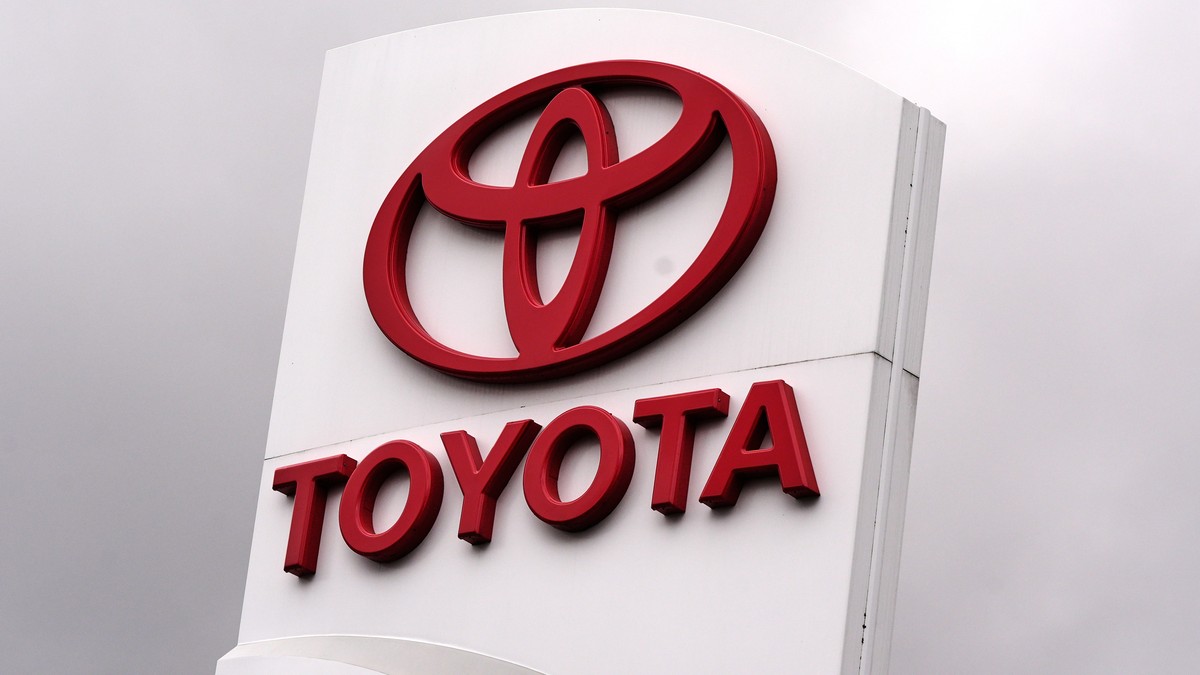 Toyota-Gewinn sinkt um fast einen Fünftel wegen Zöllen und Krieg