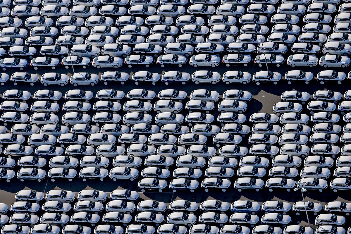 Fabrikneue Porsche Cayenne in Leipzig: Das Unternehmen stoppt den Verkauf der Diesel-Modelle.
