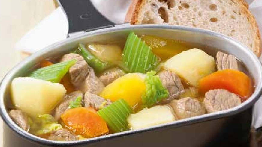 Durchfall in der Armee: 11 Poulet-Rezepte aus dem Armeekochbuch - watson