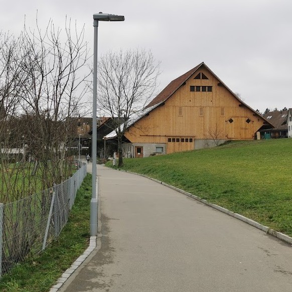 Viel mehr als Bruchstücke sind auf grossen Teilen der umliegenden Wege von der geplanten Anlage nicht zu sehen.