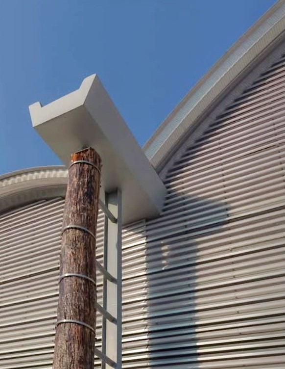 Sexy gutters - sexy Dachrinnen 
https://www.instagram.com/sexygutters/