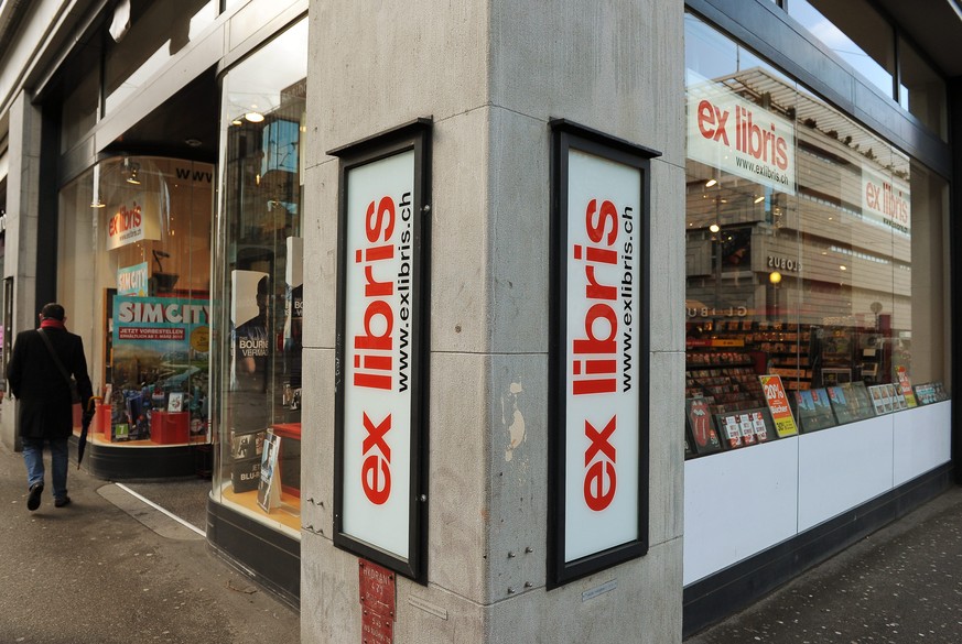 ARCHIV --- ZU DEN UMSATZZAHLEN VON EX LIBRIS STELLEN WIR IHNEN FOLGENDES BILD ZUR VERFUEGUNG --- Das Ex Libris Geschaeft an der Zuercher Bahnhofstrasse, aufgenommen am Dienstag, 5. Februar 2013. Ex Li ...