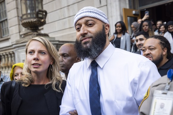 epa10194458 &#039;Serial&#039; podcast subject Adnan Syed walks out the the Baltimore Circuit Court after a judge vacated his murder conviction in Baltimore, Maryland, USA, 19 September 2022. Syed has ...