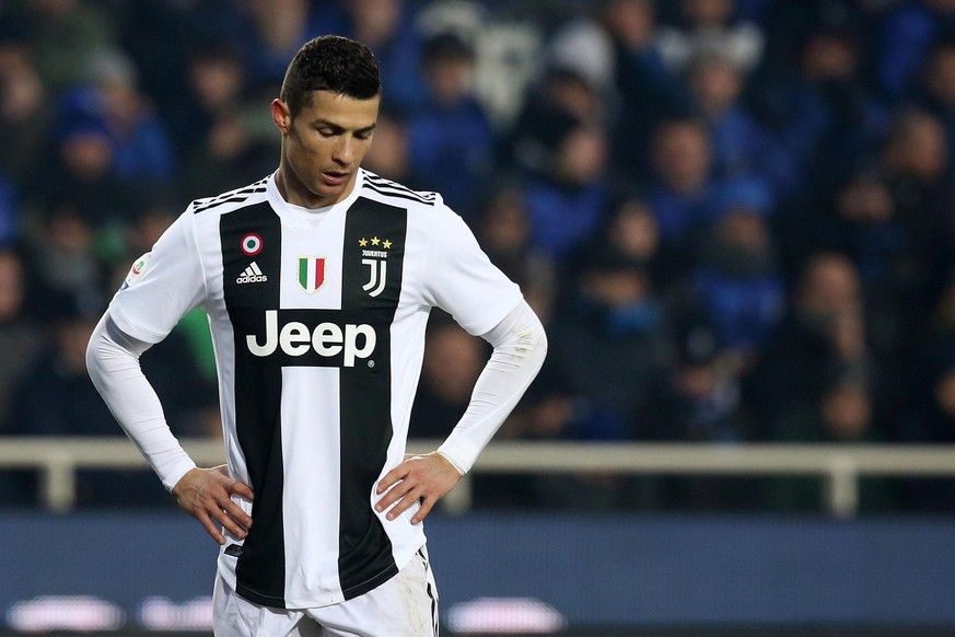 epa07249298 Juventus&#039; Cristiano Ronaldo reacts during the Italian Serie A soccer match Atalanta BC vs Juventus FC at the Atleti Azzurri d&#039;Italia stadium in Bergamo, Italy, 26 December 2018.  ...