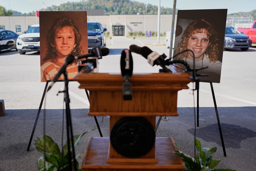 Photographs of Colleen Slemmer, who was murdered in 1995, are displayed outside Riverbend Maximum Security Institution before the planned execution of Christa Pike, Wednesday, Sept. 30, 2026, in Nashv ...