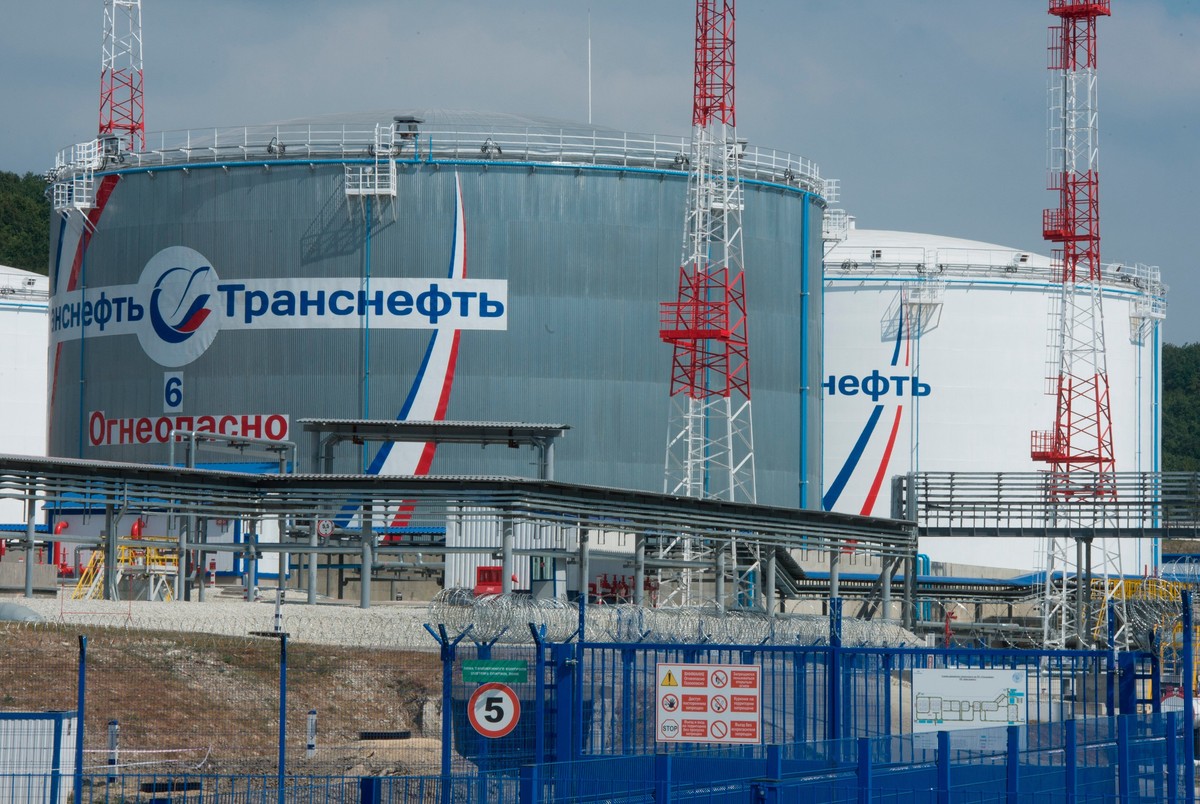 FILE - The Sheskharis oil terminal in Novorossiisk, in southern Russia, is seen on Thursday, Aug. 20, 2015. (Sergei Guneyev, Sputnik, Kremlin Pool Photo via AP, File)
Iran US Russia Oil