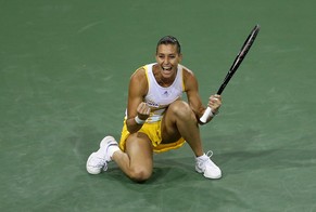 Pennetta schlägt sensationell die Favorisierte Li Na.