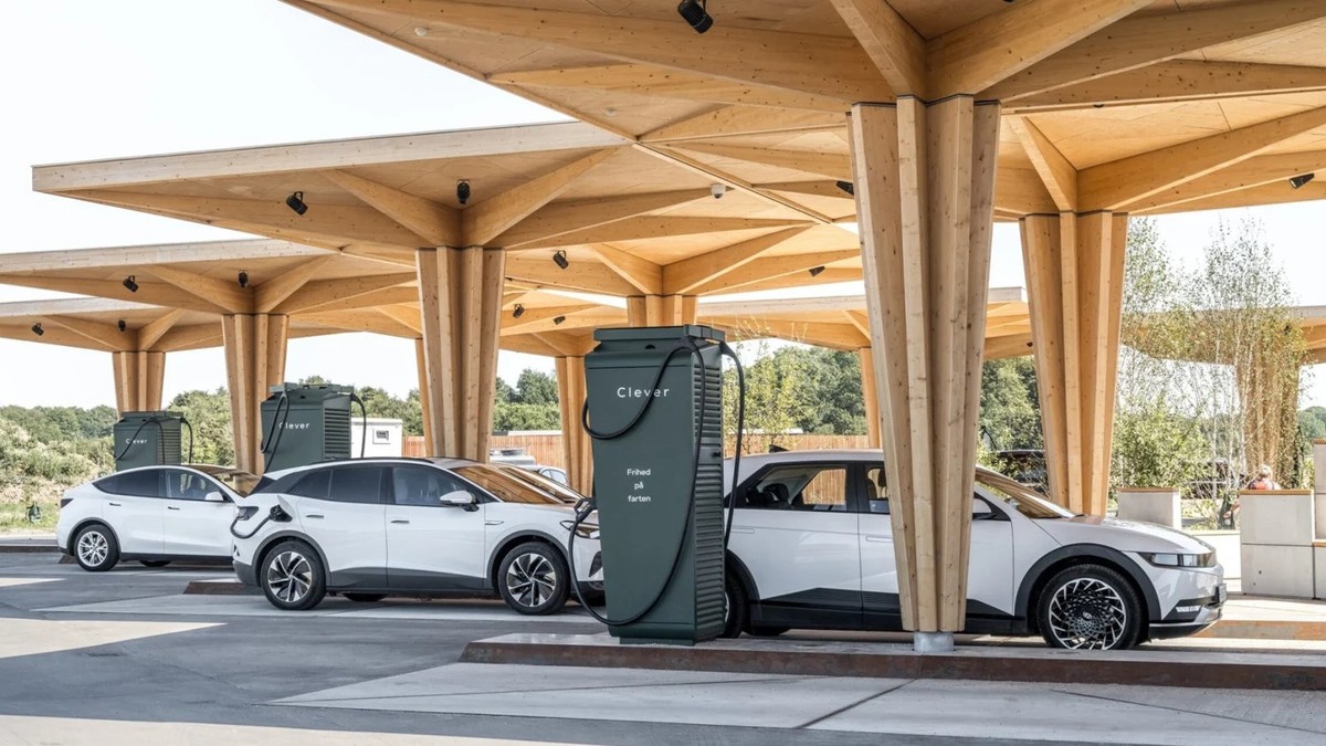 L'une des nombreuses bornes de recharge rapide au Danemark.