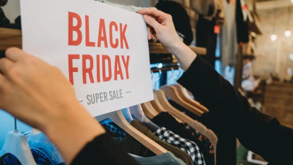Obwohl der Black Friday Händler unter Druck setzt, wird er nicht so schnell verschwinden.