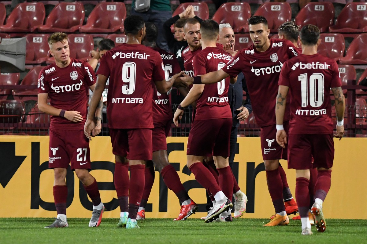 CFR Cluj v Chindia Targoviste - Romania Liga 1 Players of CFR Cluj celebrates first goal of the game during CFR Cluj vs Chindia Targoviste, Romanian Liga 1, Dr. Constantin Radulescu Stadium, Cluj-Napo ...