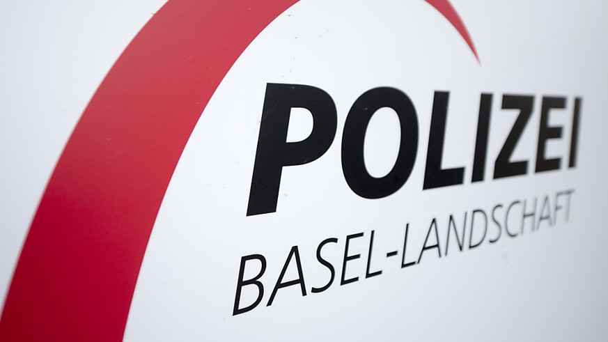 Drei falsche Polizisten in Allschwil BL festgenommen - Vimarsana News