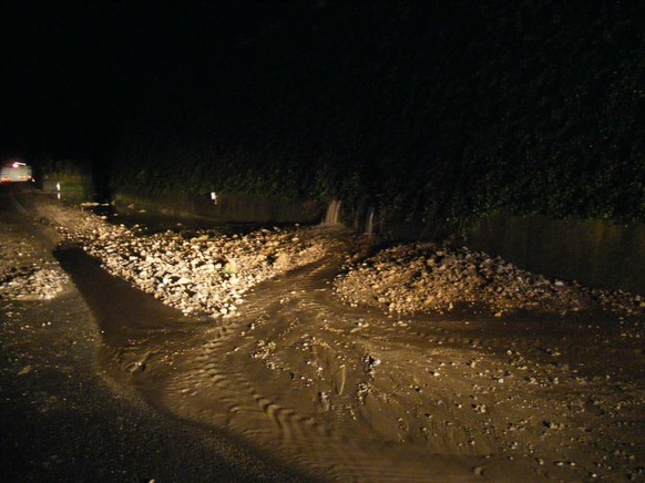 Überschwemmte A1 bei Gurwolf FR.