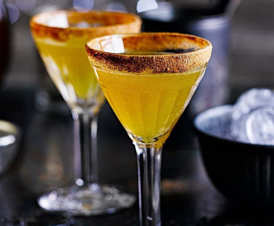 http://www.jamieoliver.com/recipes/martini-recipes/winter-sidecar/#pmdZBemJQ3q1CWB0.97 winter sidecar winter cocktails