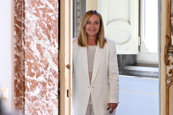 epa12239440 Italian Prime Minister Giorgia Meloni arrives to give a joint press conference with the Austrian chancellor following their meeting at Chigi Palace in Rome, Italy, 15 July 2025. EPA/MAURIZ ...