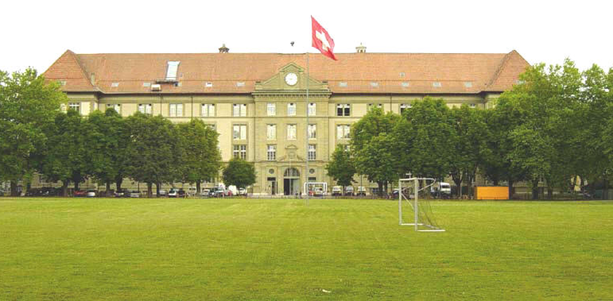 Das Feuer brach auf dem Areal der Berner General-Guisan-Kaserne aus.