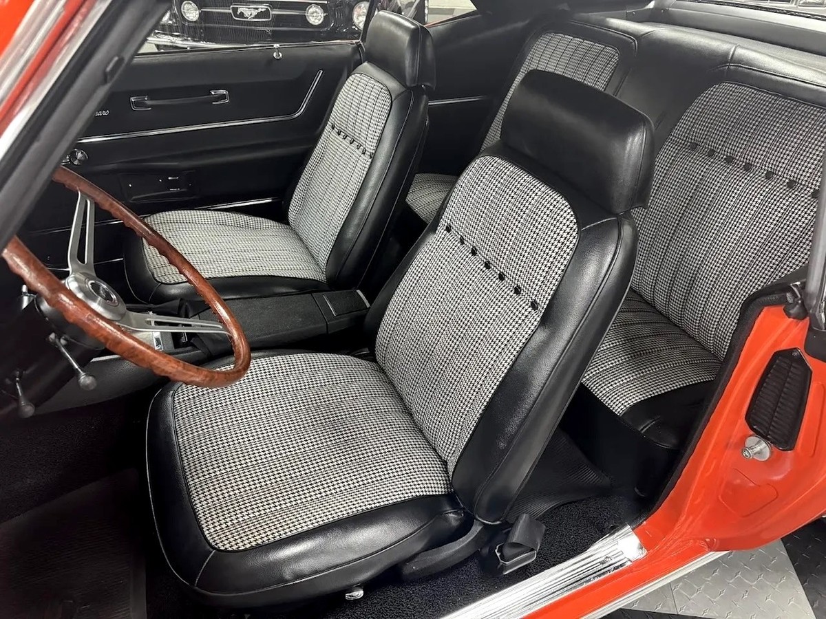 1969 Chevrolet Camaro Houndstooth interior 
https://www.southernmotors.com/gm/camaro-rs-ss-vh_3869.html