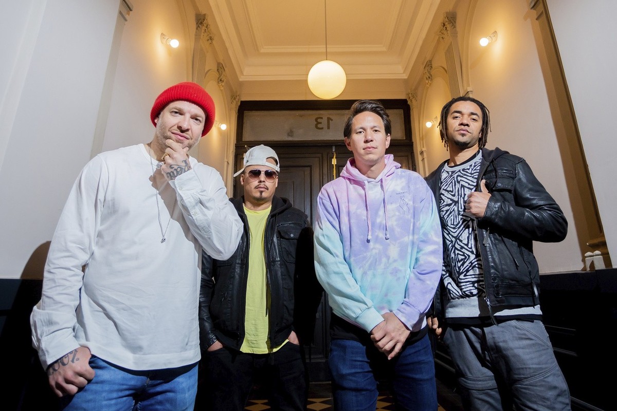 07.05.2021, Berlin: Die Band Culcha Candela bestehend aus Mateo Jasik (l-r), Don Cali, Chino con Estilo und Johnny Strange (b