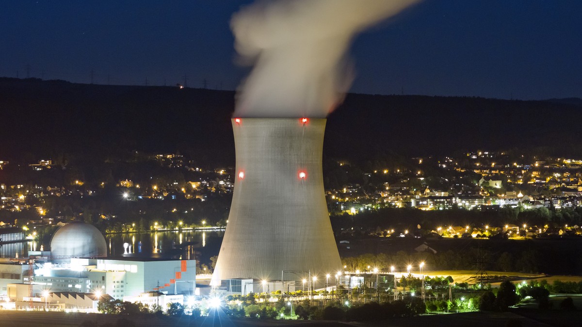 ARCHIVBILD ZUR MELDUNG, DASS DAS AKW LEIBSTADT UNTER AUFLAGEN WIEDER ANS NETZ DARF --- Das Atomkraftwerk Leibstadt, aufgenommen am Samstag, 28. Mai 2011. (KEYSTONE/Alessandro Della Bella)