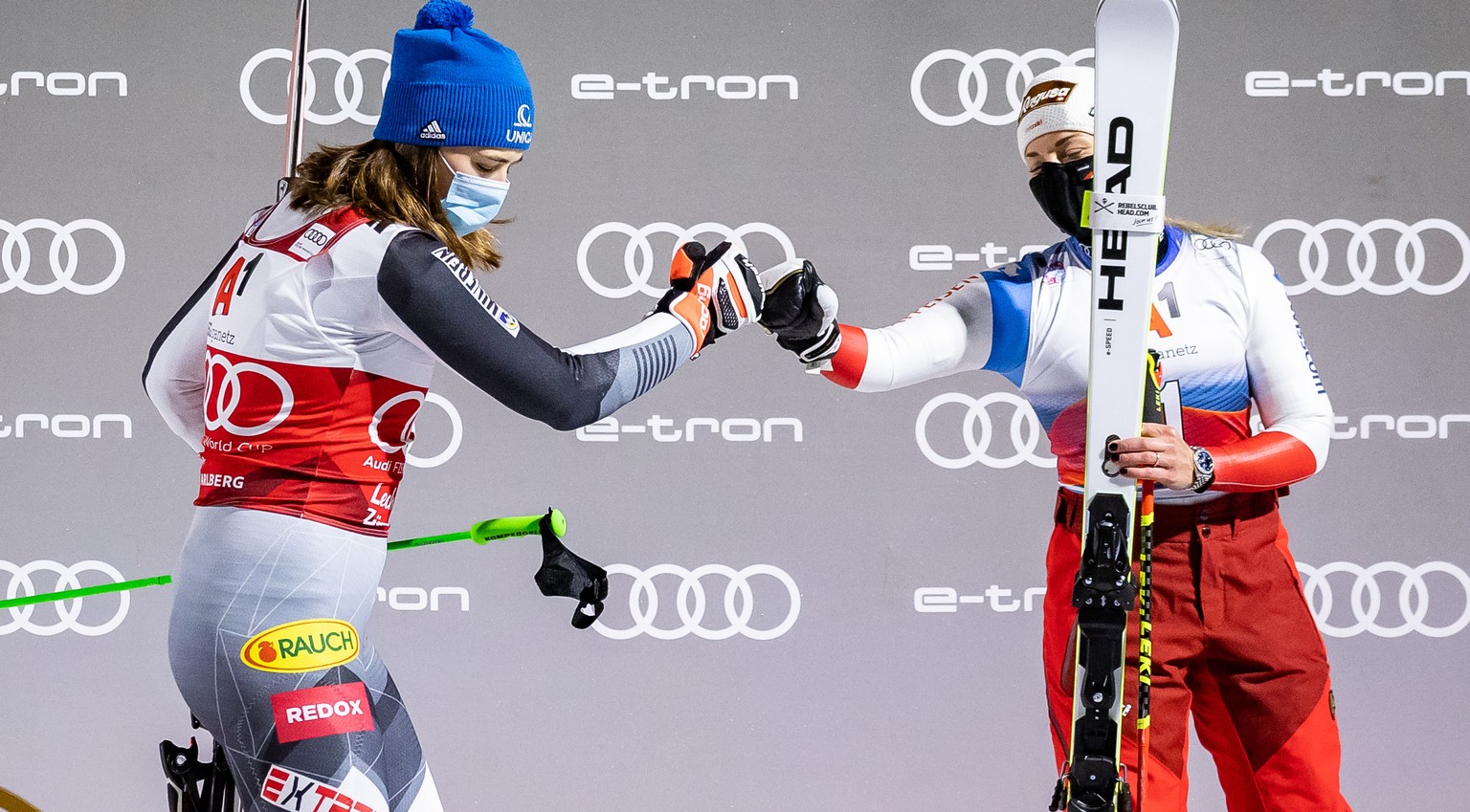 Petra Vlhova (links) und Lara Gut-Behrami liefern sich im Gesamtweltcup ein Kopf-an-Kopf-Rennen.